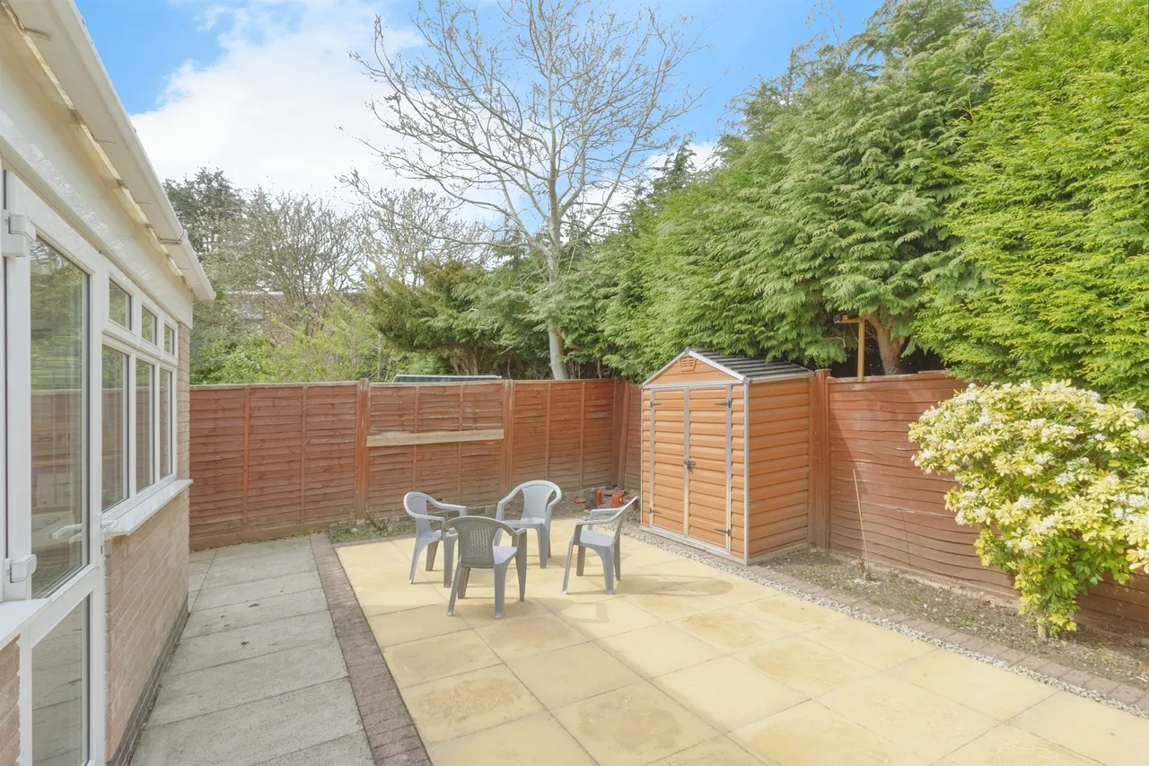 Elmfield Avenue, Leicester, photo 11