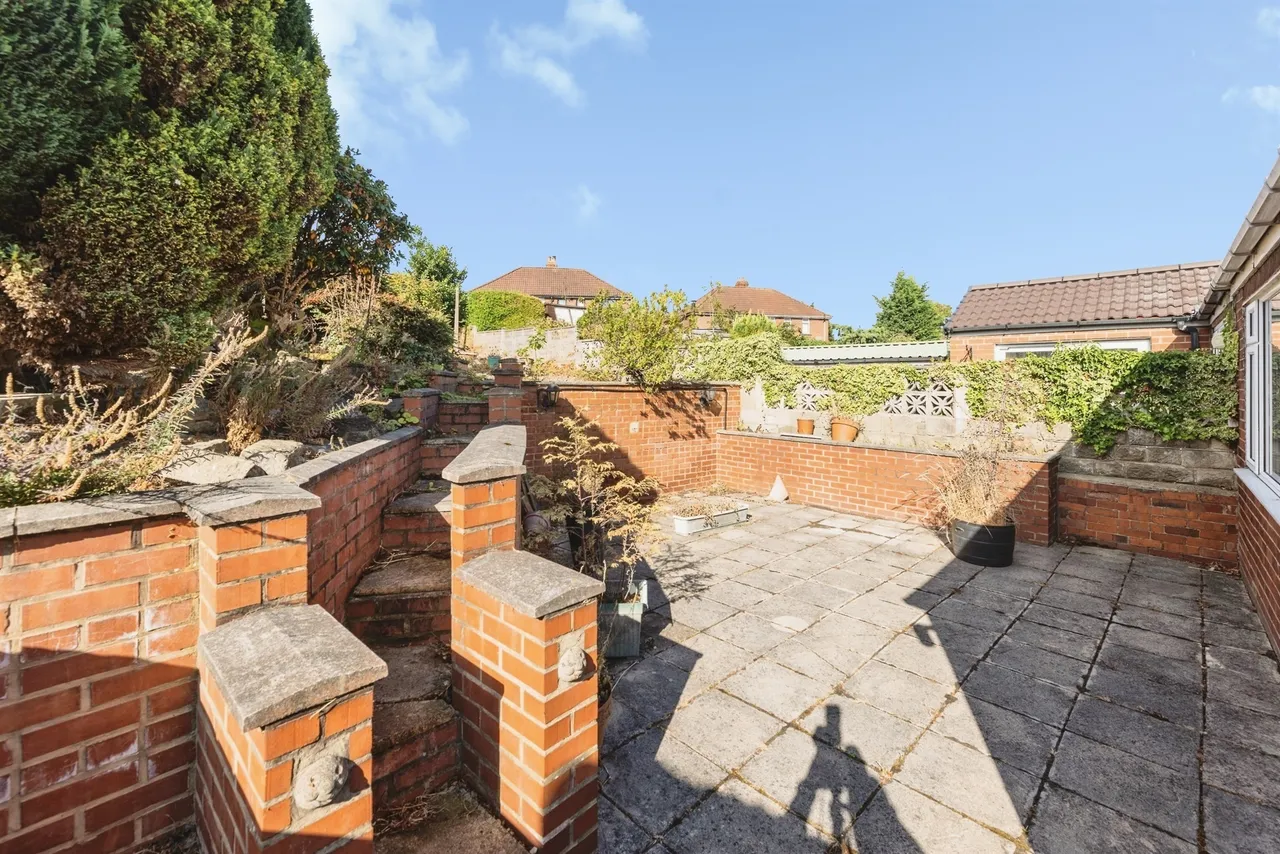 Casson Drive, East Ardsley, Wakefield, photo 12