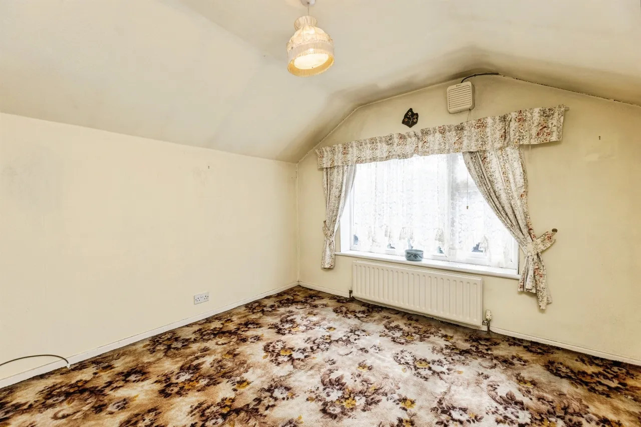 Casson Drive, East Ardsley, Wakefield, photo 9