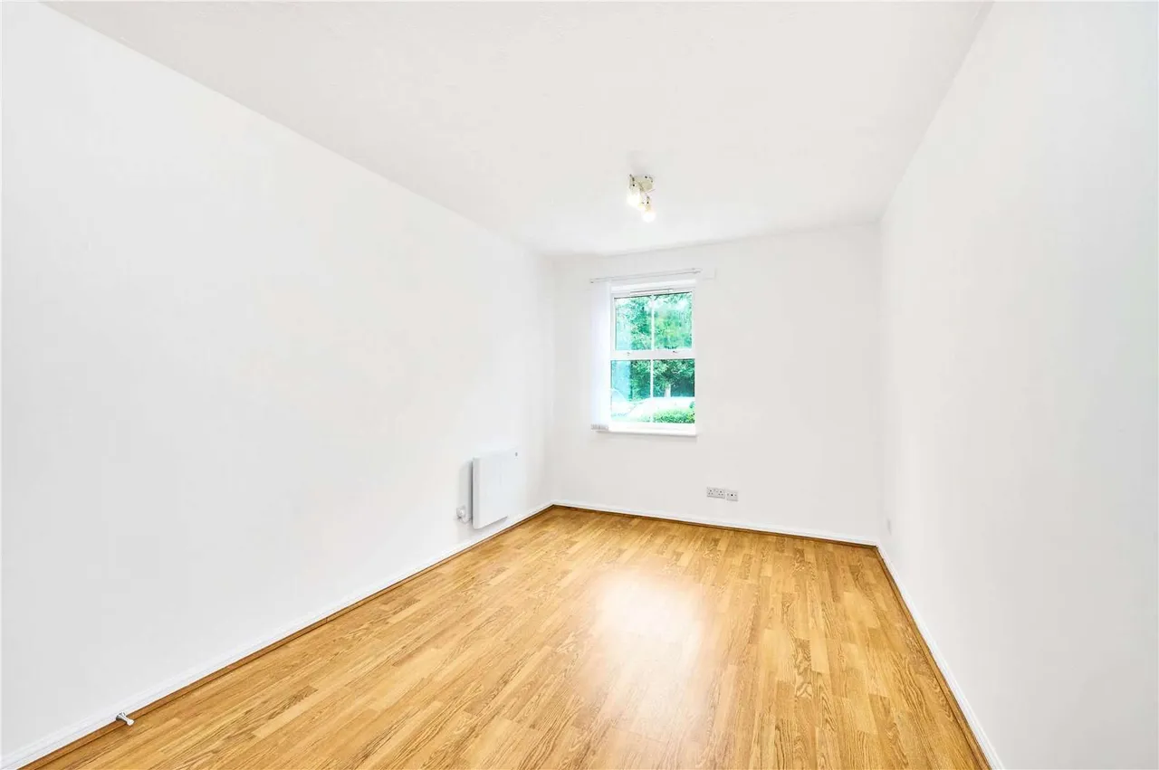 Burghley Hall Close, Wimbledon, London, SW19 6TN, photo 9