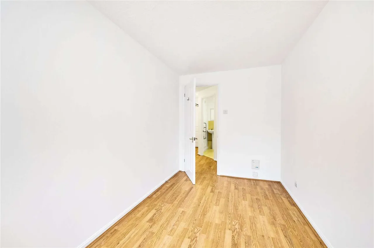 Burghley Hall Close, Wimbledon, London, SW19 6TN, photo 7