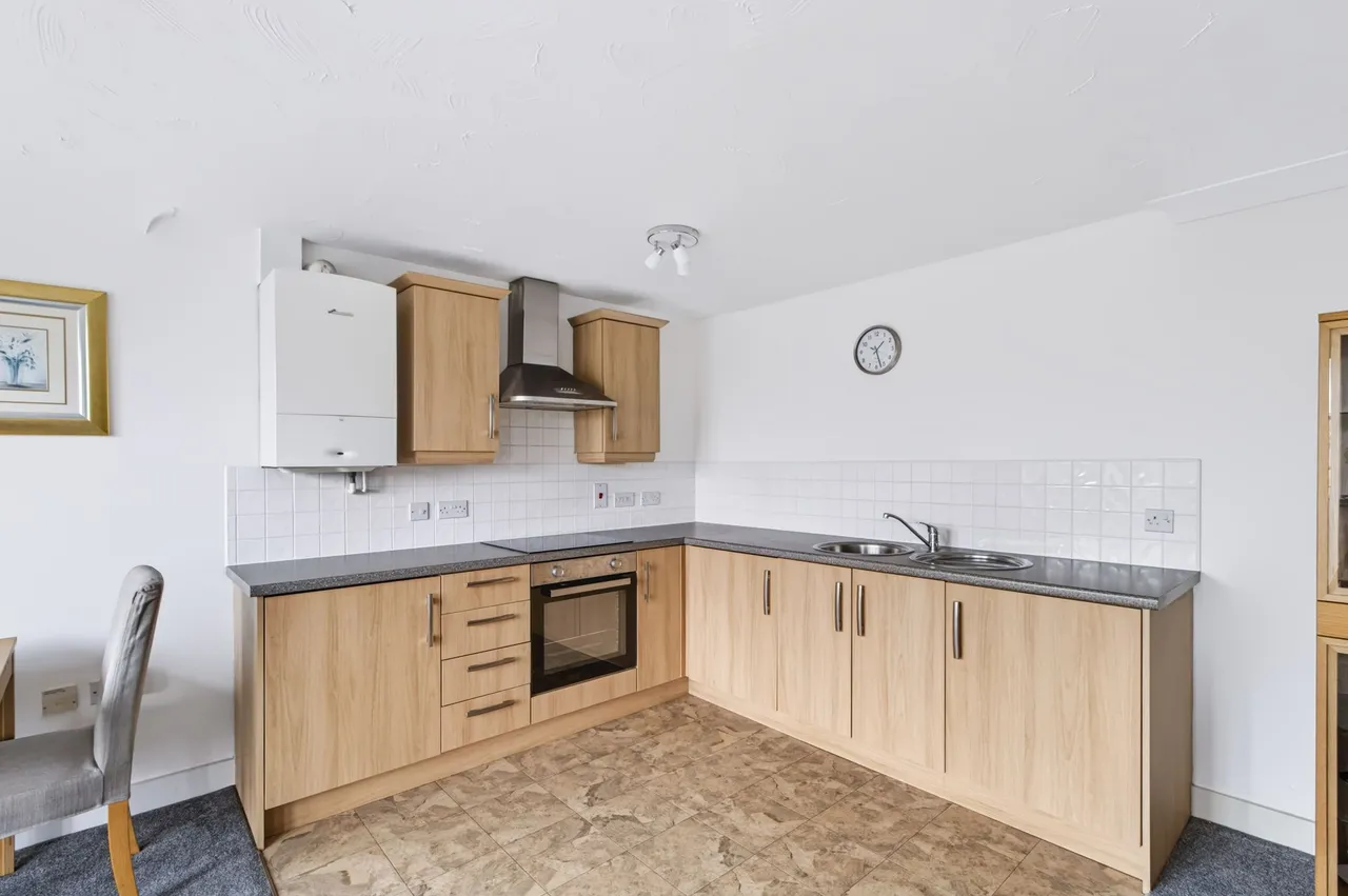 Apartment 19, Boteler Court Elphins Drive, Warrington, WA4 6DU, photo 4