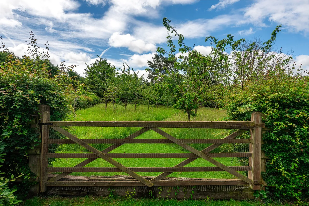 James Rust Cottage, Green End, MK44, photo 27