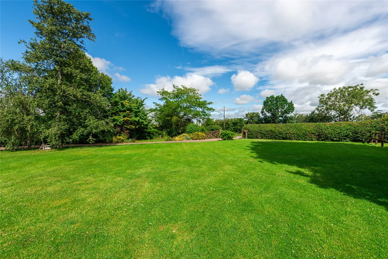 James Rust Cottage, Green End, MK44, photo 31