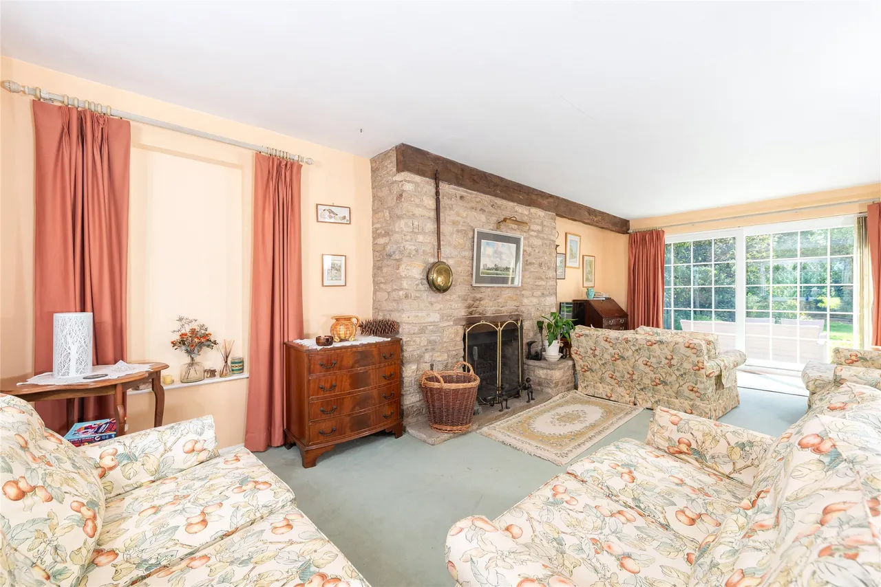 James Rust Cottage, Green End, MK44, photo 2