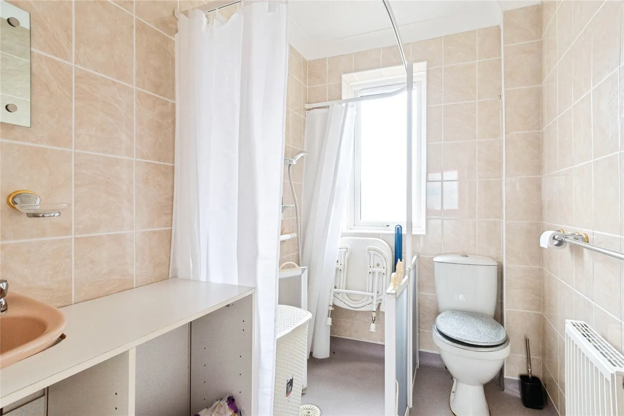 Oates Road, Helston, TR13, photo 6