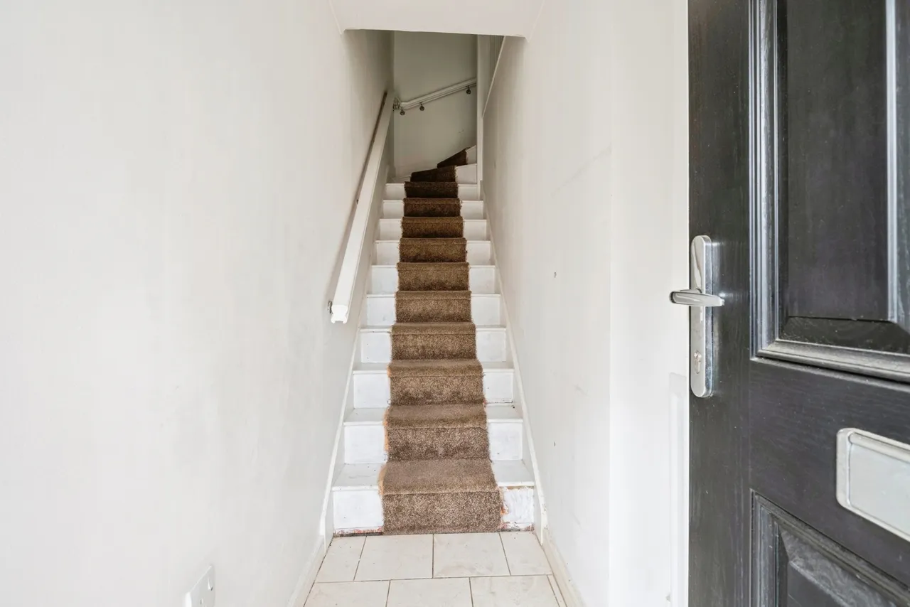 Halcyon Close, Oxshott, KT22, photo 9