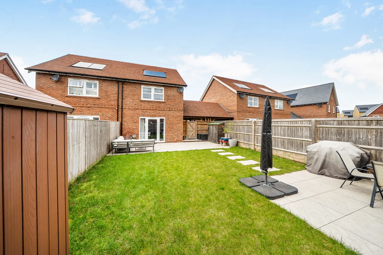 Fitzjohns Drive, Hertford, SG14, photo 11