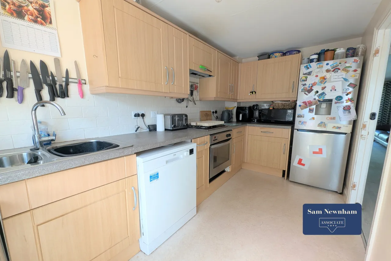 Amherst Place, Ryde, PO33, photo 3
