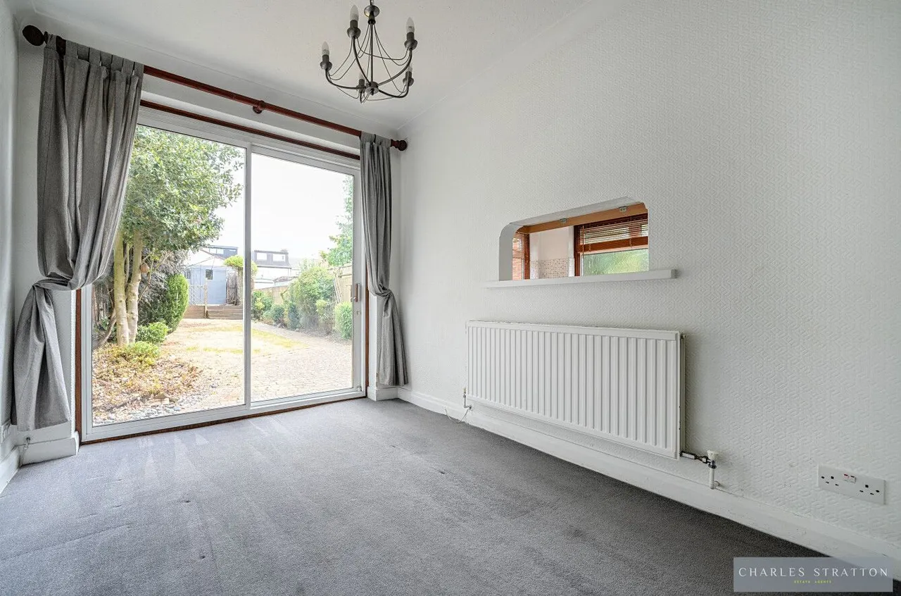 Glenwood Drive, Romford, Essex, RM2 5AS, photo 9