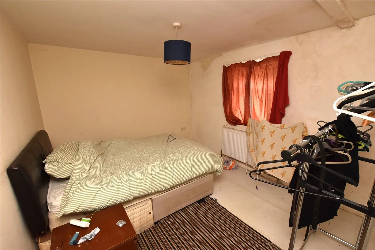 Westgate Hill Street, Bradford, BD4, photo 8