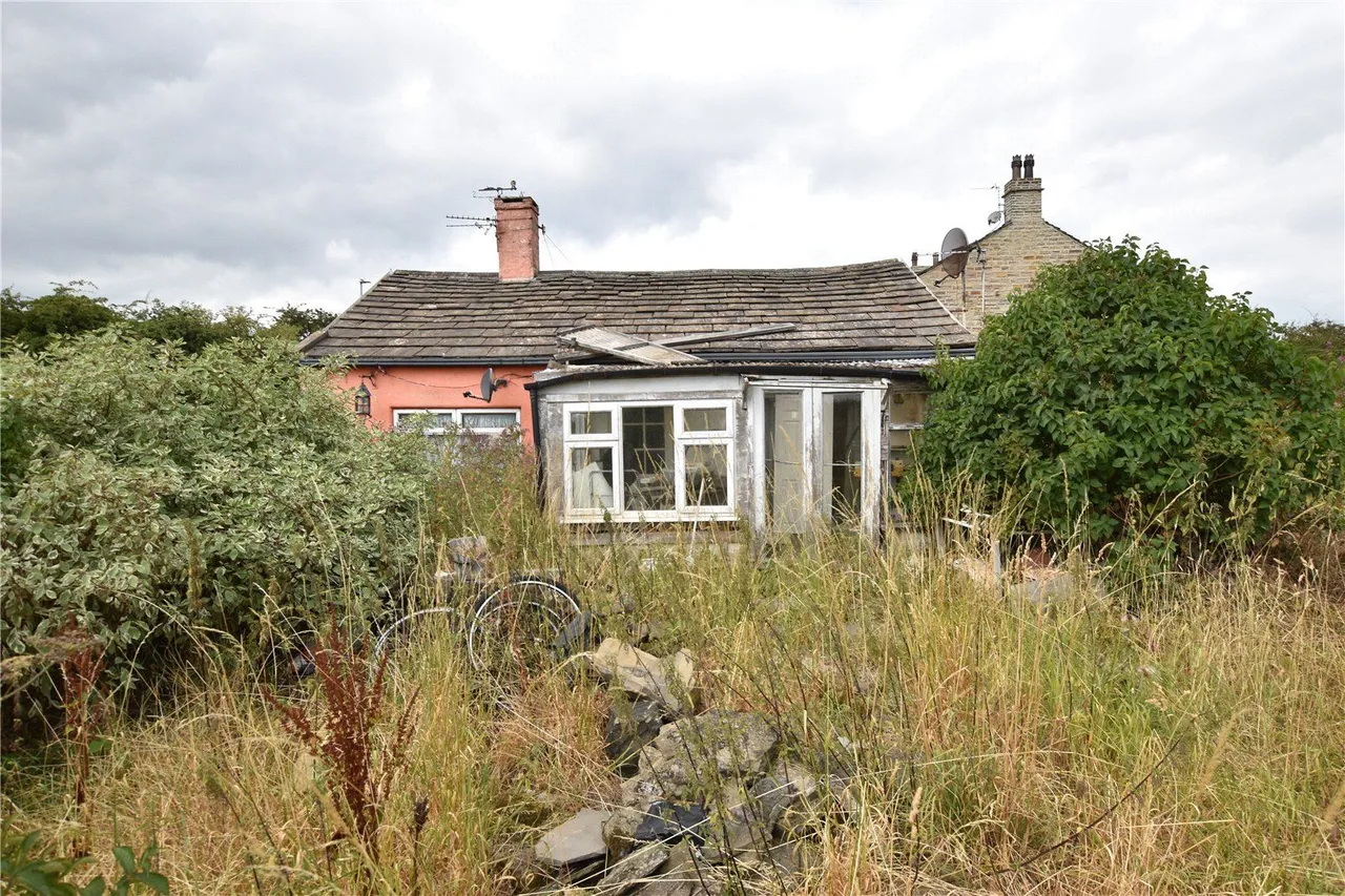 Westgate Hill Street, Bradford, BD4, photo 11