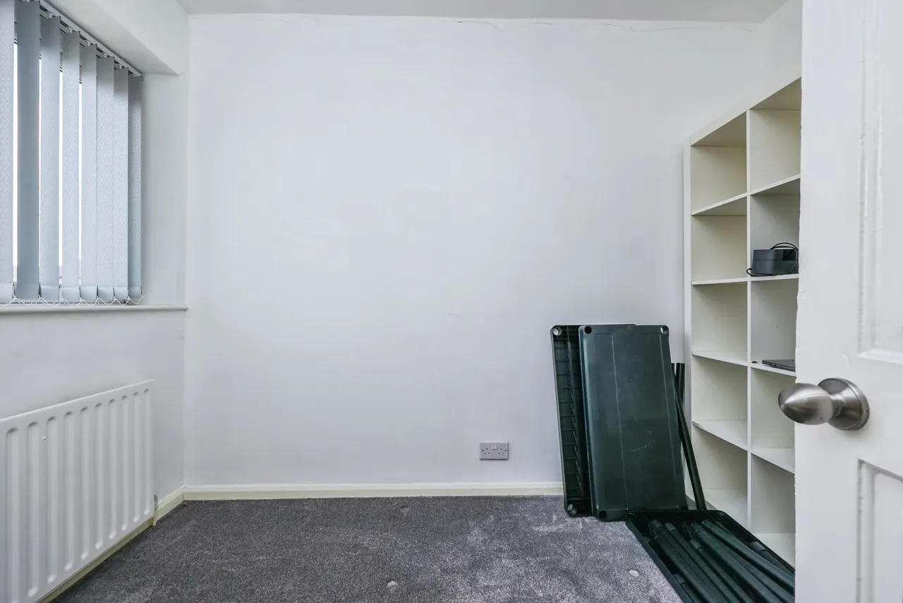 Wilden Crescent, Clifton, Nottingham, NG11, photo 10