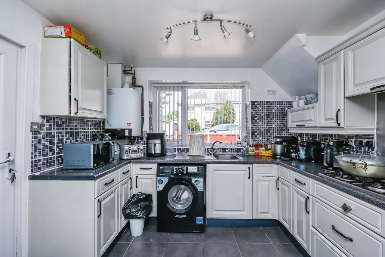 Wilden Crescent, Clifton, Nottingham, NG11, photo 2
