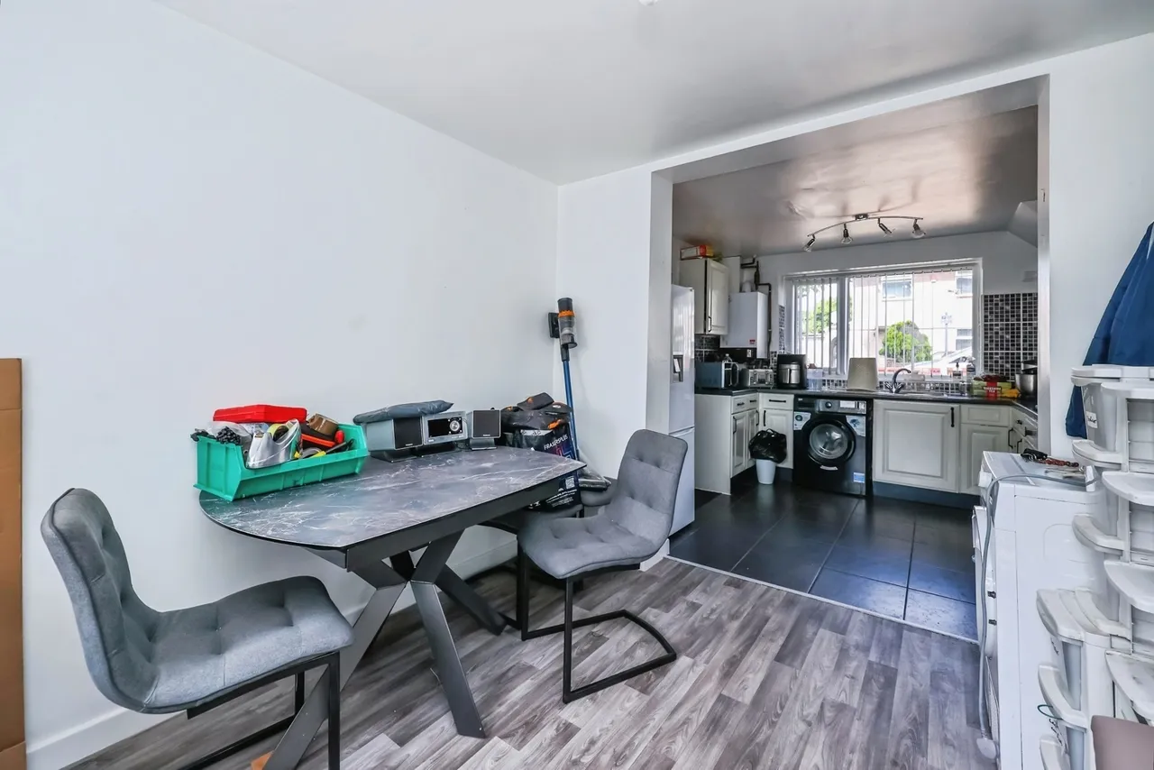 Wilden Crescent, Clifton, Nottingham, NG11, photo 7