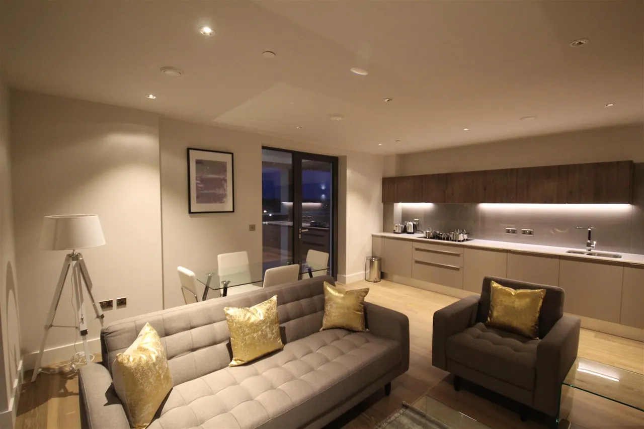 2 bed house to rent — Brogan House, 9 St Josephs Street, London, SW8 4EU