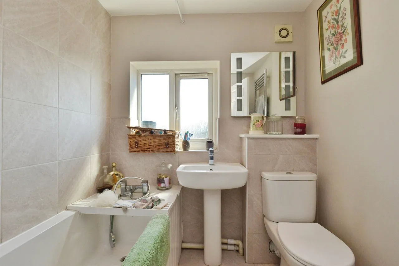 St. Davids Road, Bletchley, MK3, photo 15