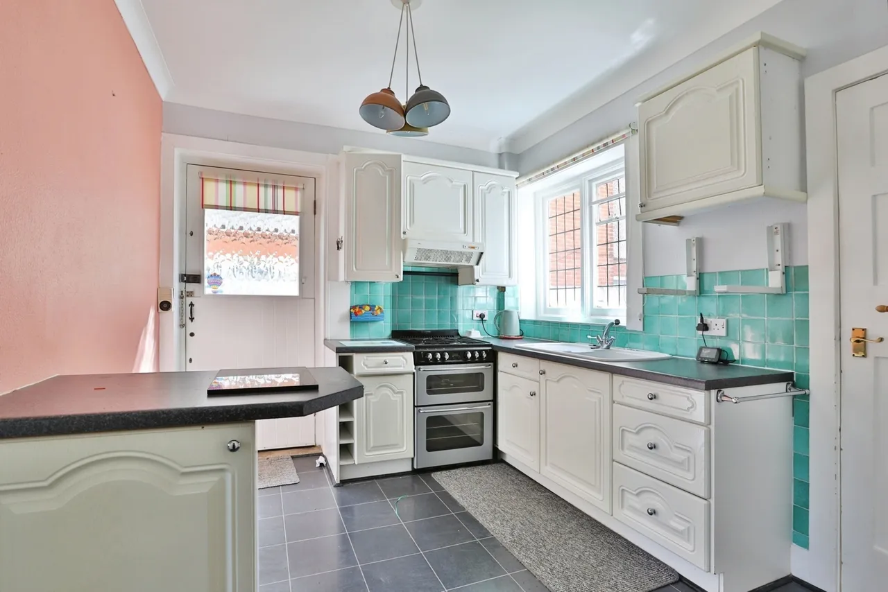 Stirling Road, Bournemouth, BH3, photo 6