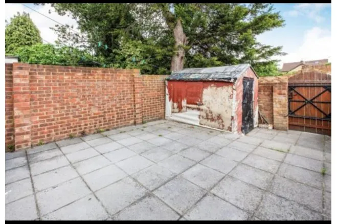 Hillside, Slough, SL1, photo 2