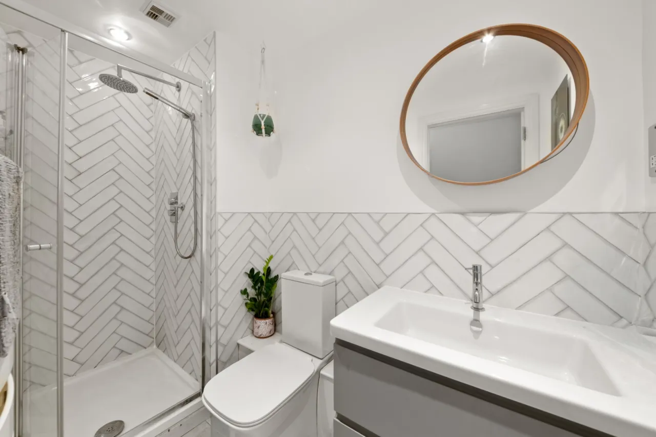 Holland Gardens, Brentford, TW8 0BE, photo 36