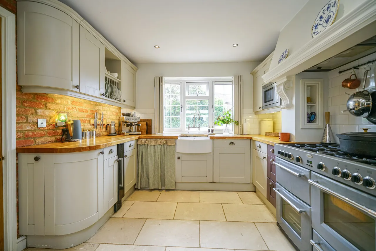 Icknield Way, Tring, HP23, photo 4