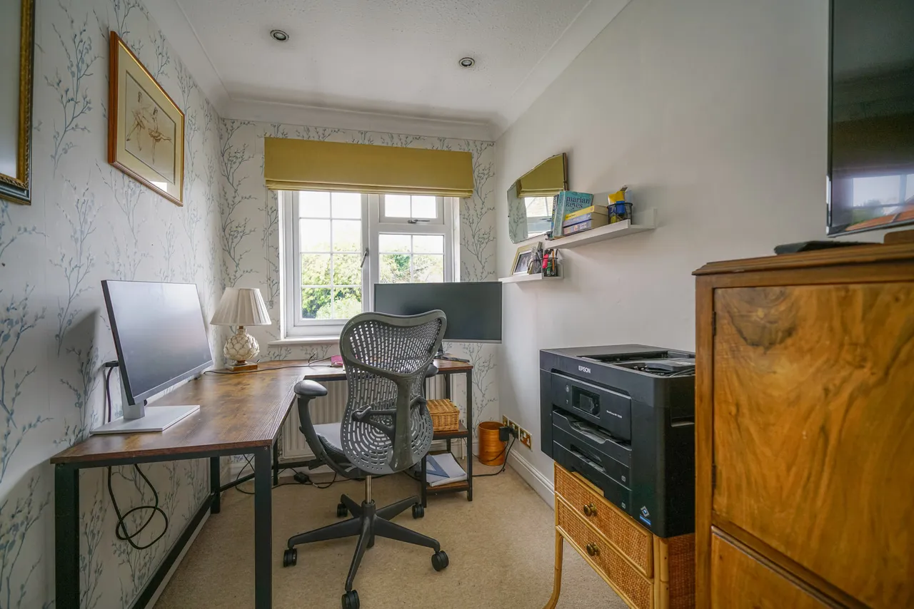 Icknield Way, Tring, HP23, photo 16