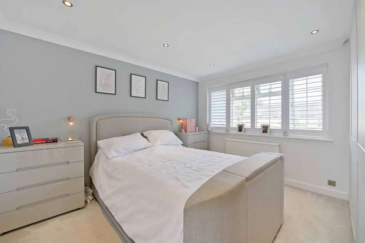 Hearne Drive, Holyport, Maidenhead, Windsor And, SL6 2HZ, photo 9