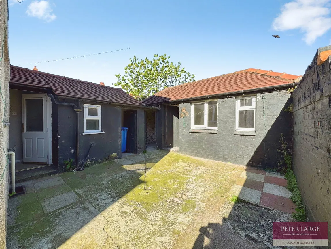 South Avenue, Rhyl, Denbighshire, LL18 1HU, photo 20