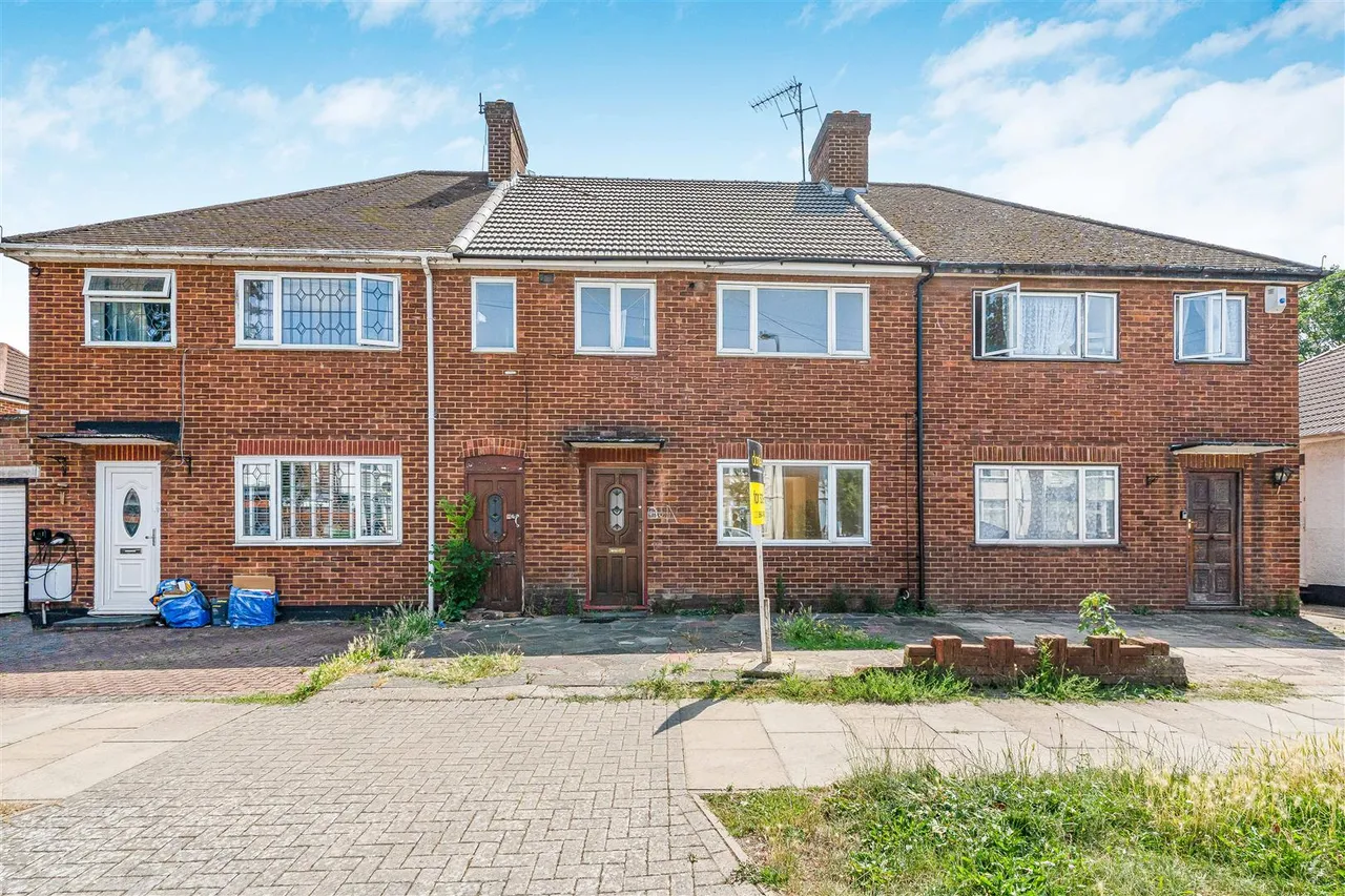 3 bed house for sale, Beaumont Avenue, Wembley, HA0