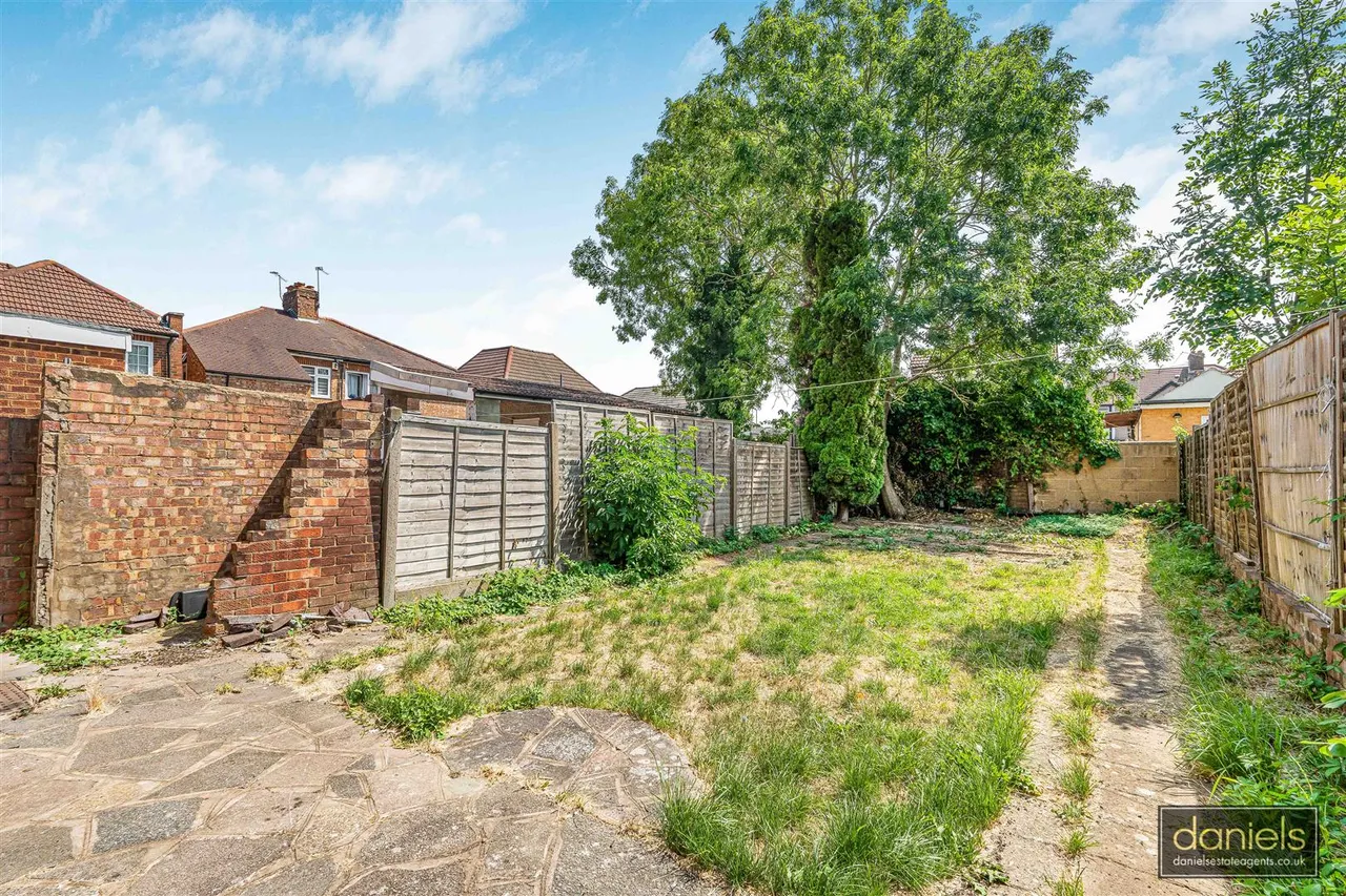 Beaumont Avenue, Wembley, HA0, photo 10