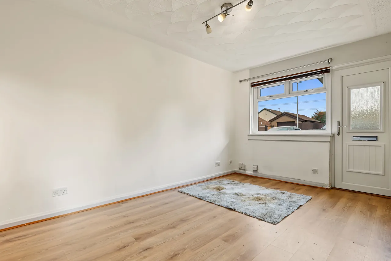 Alyth Drive, Polmont, FK2, photo 4