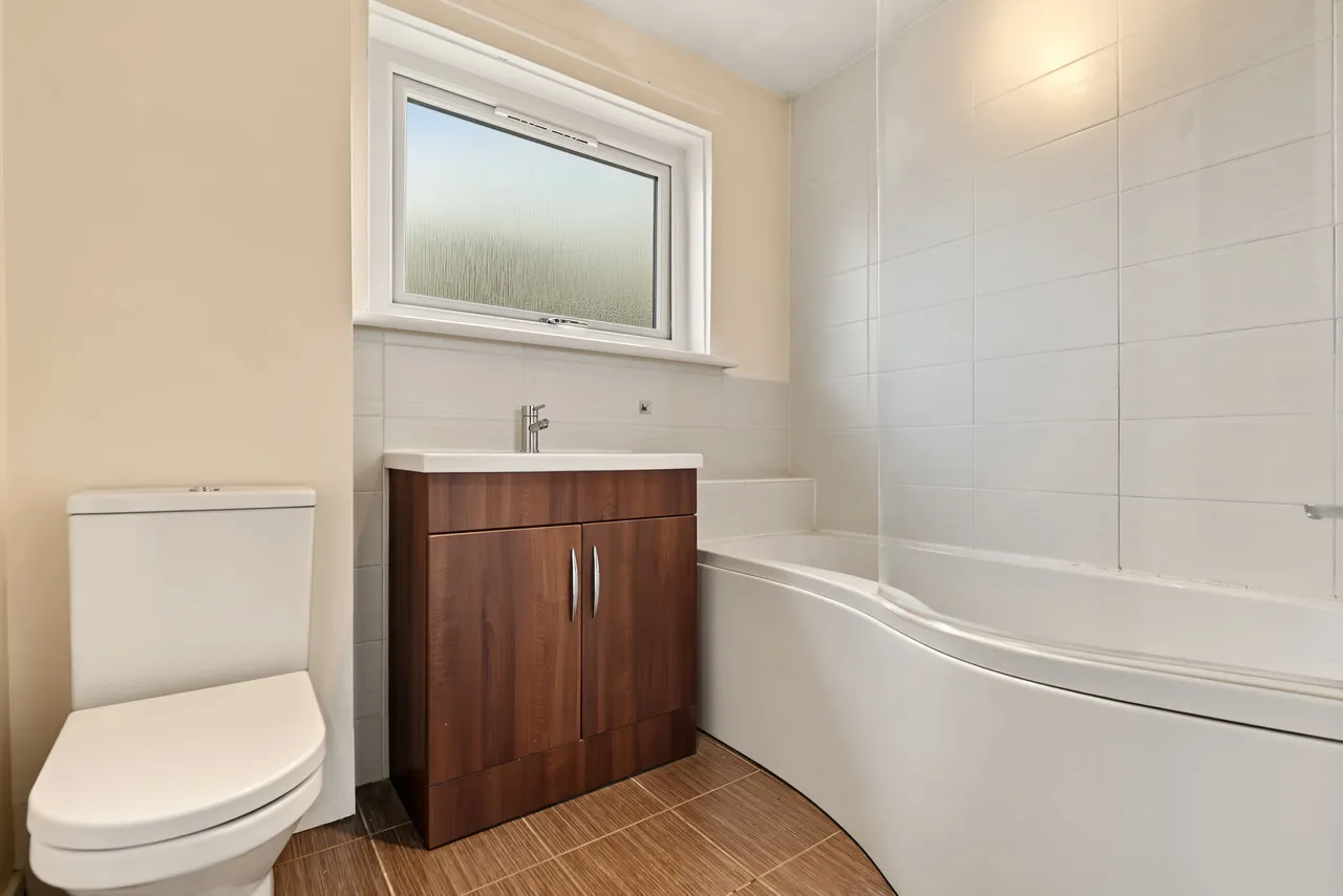 Alyth Drive, Polmont, FK2, photo 8