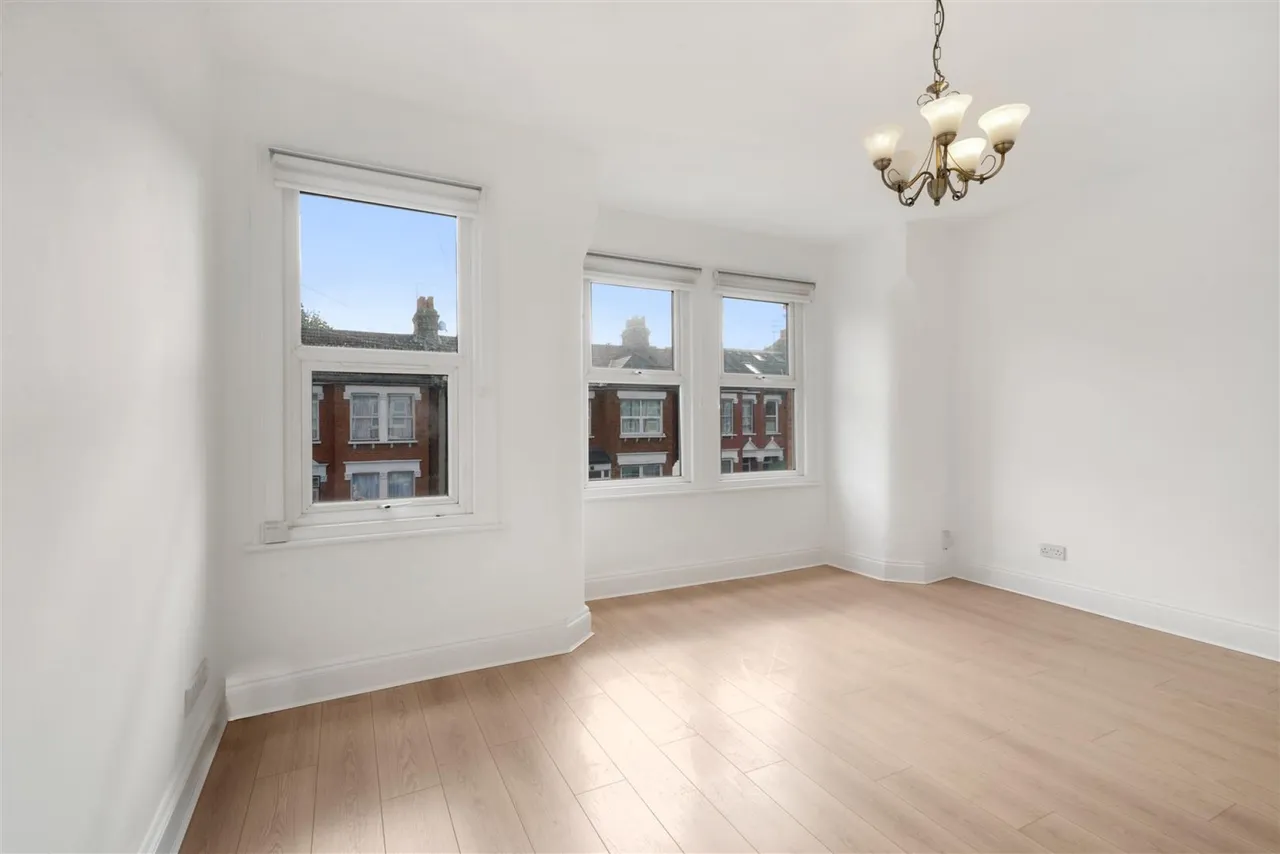 Lordsmead Road, London, photo 4