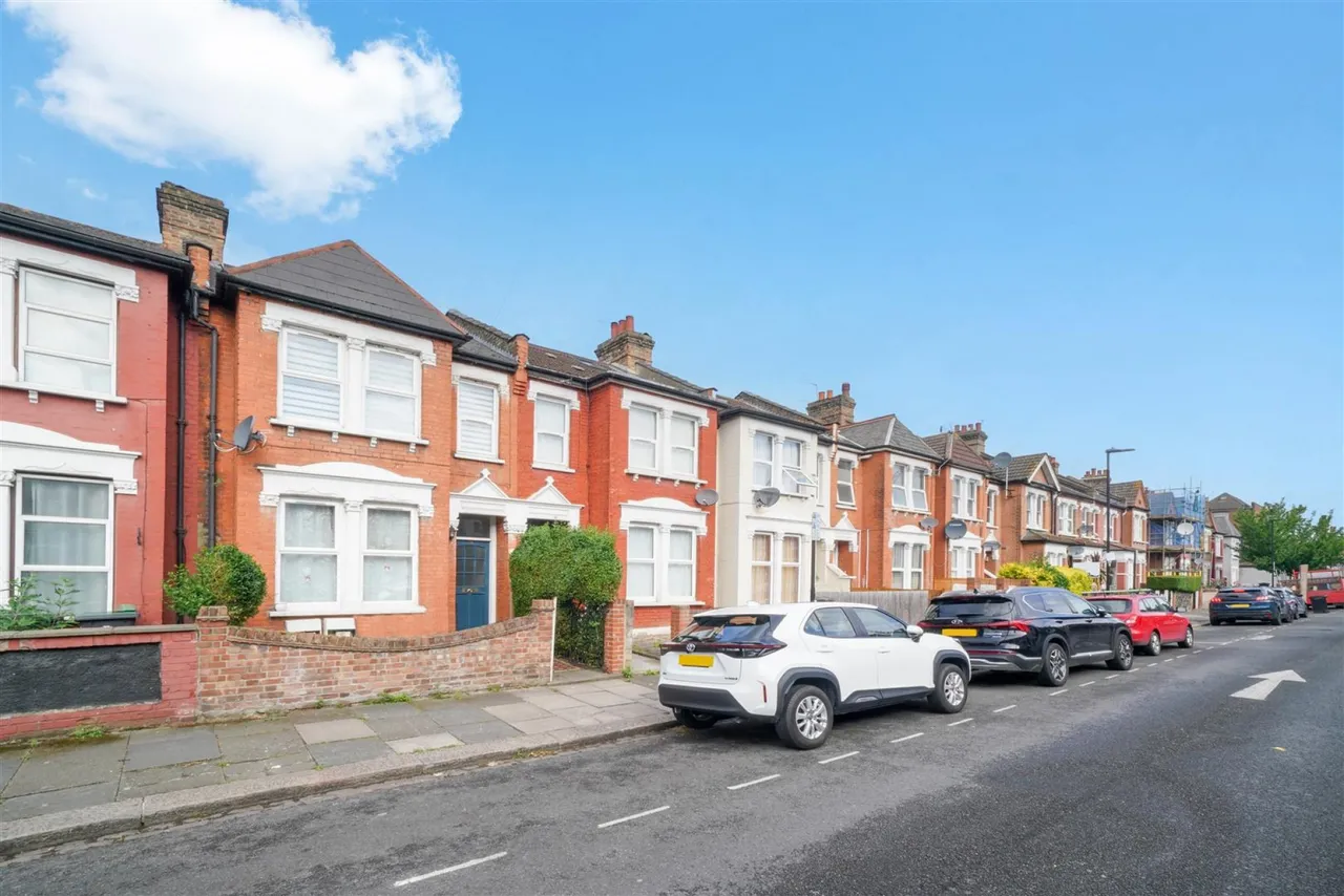 Lordsmead Road, London, photo 11