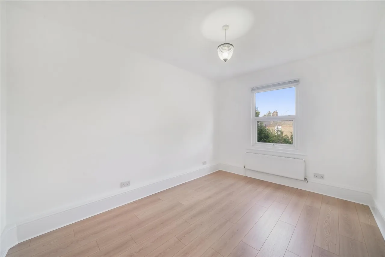 Lordsmead Road, London, photo 8