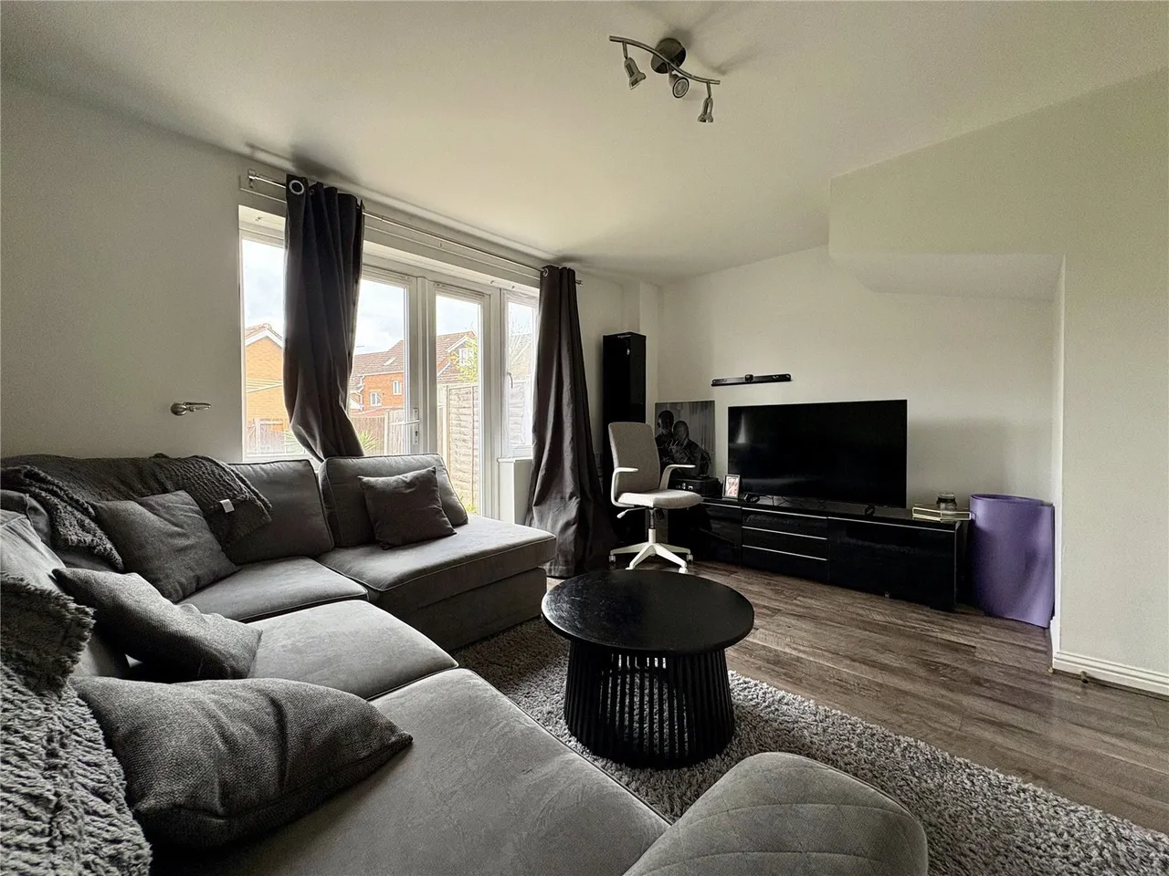 Lancaster Road, Chafford Hundred, Grays, Essex, RM16, photo 4