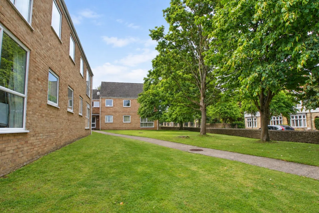 Boundary Close, Woodstock, OX20, photo 13