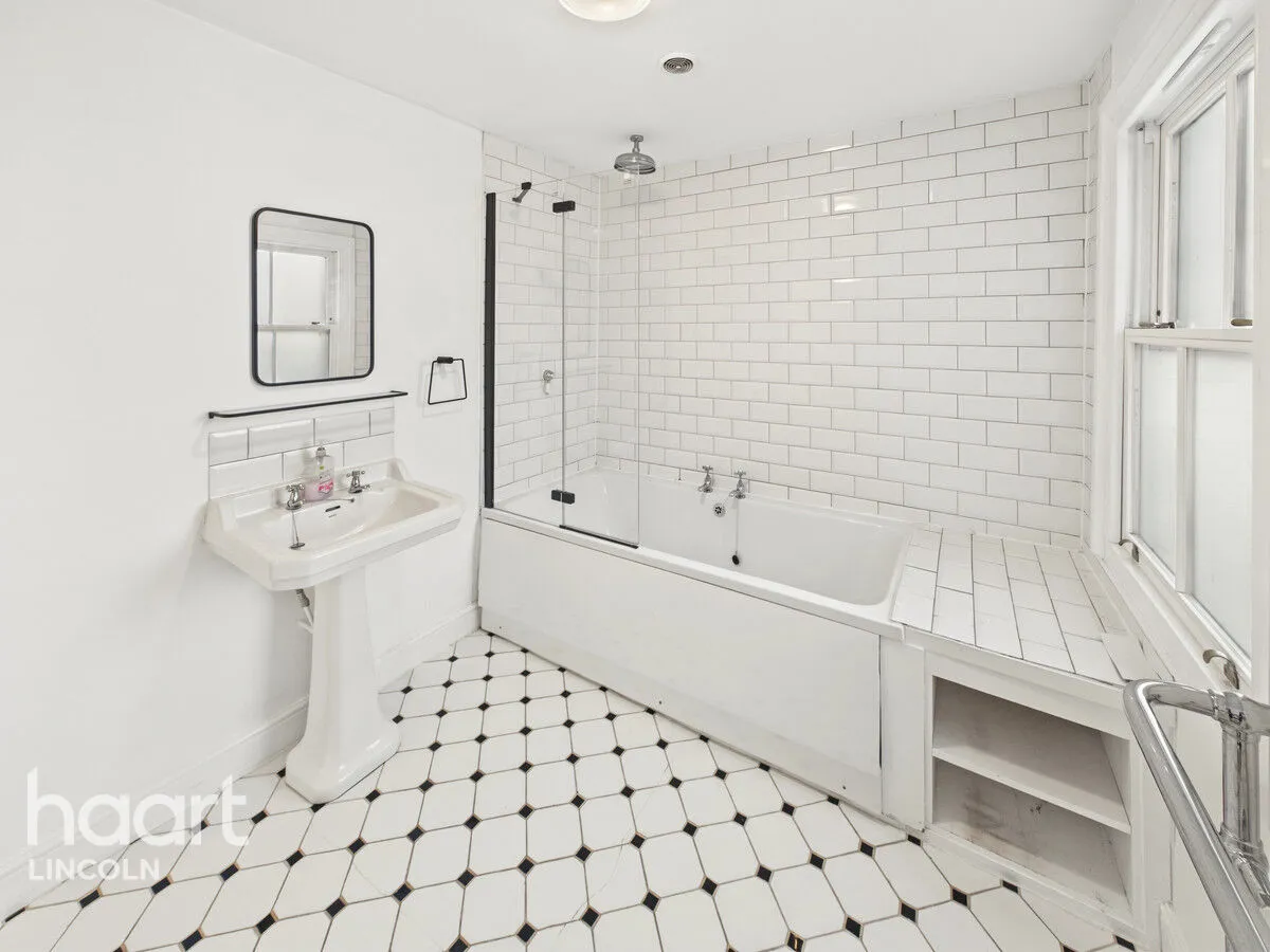 CROWN Street, Newark, NG24, photo 11