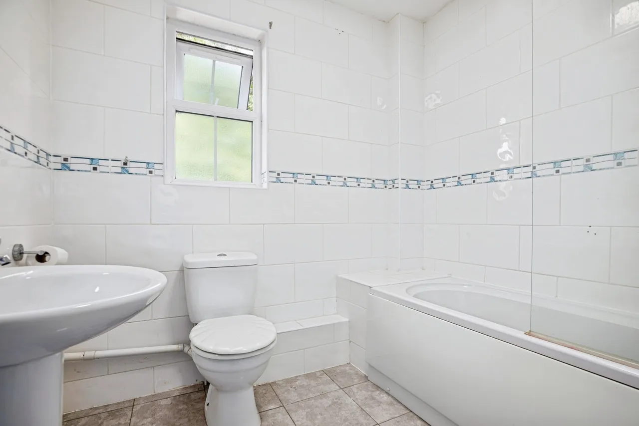 Heol Dewi, Newcastle Emlyn, SA38, photo 11