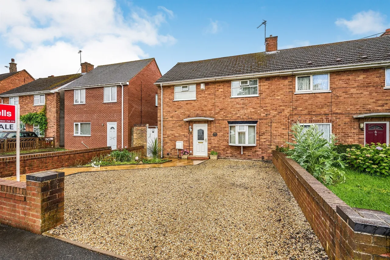 3 bed house for sale — Brooklands Parade, Eastfield, Wolverhampton