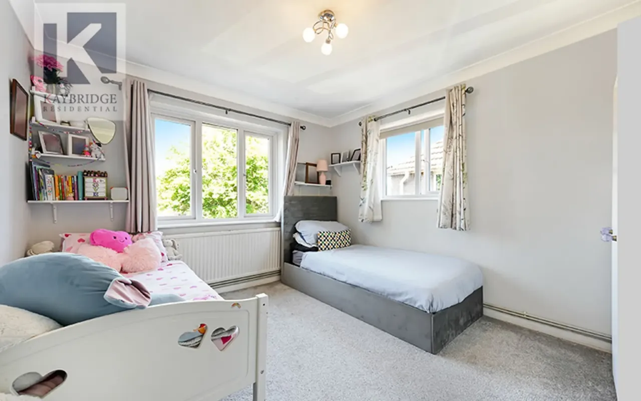 Ardrossan Gardens, Worcester Park, KT4, photo 9