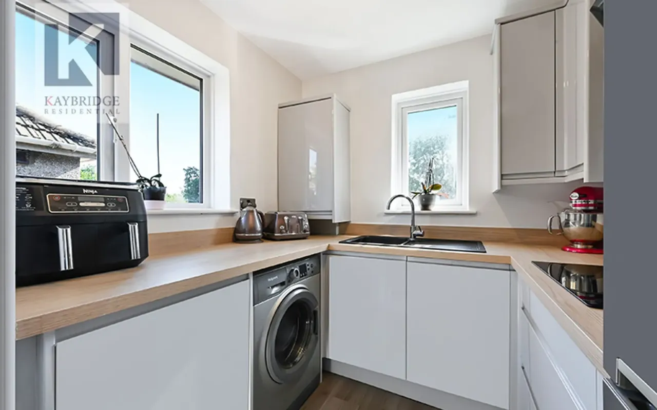 Ardrossan Gardens, Worcester Park, KT4, photo 4