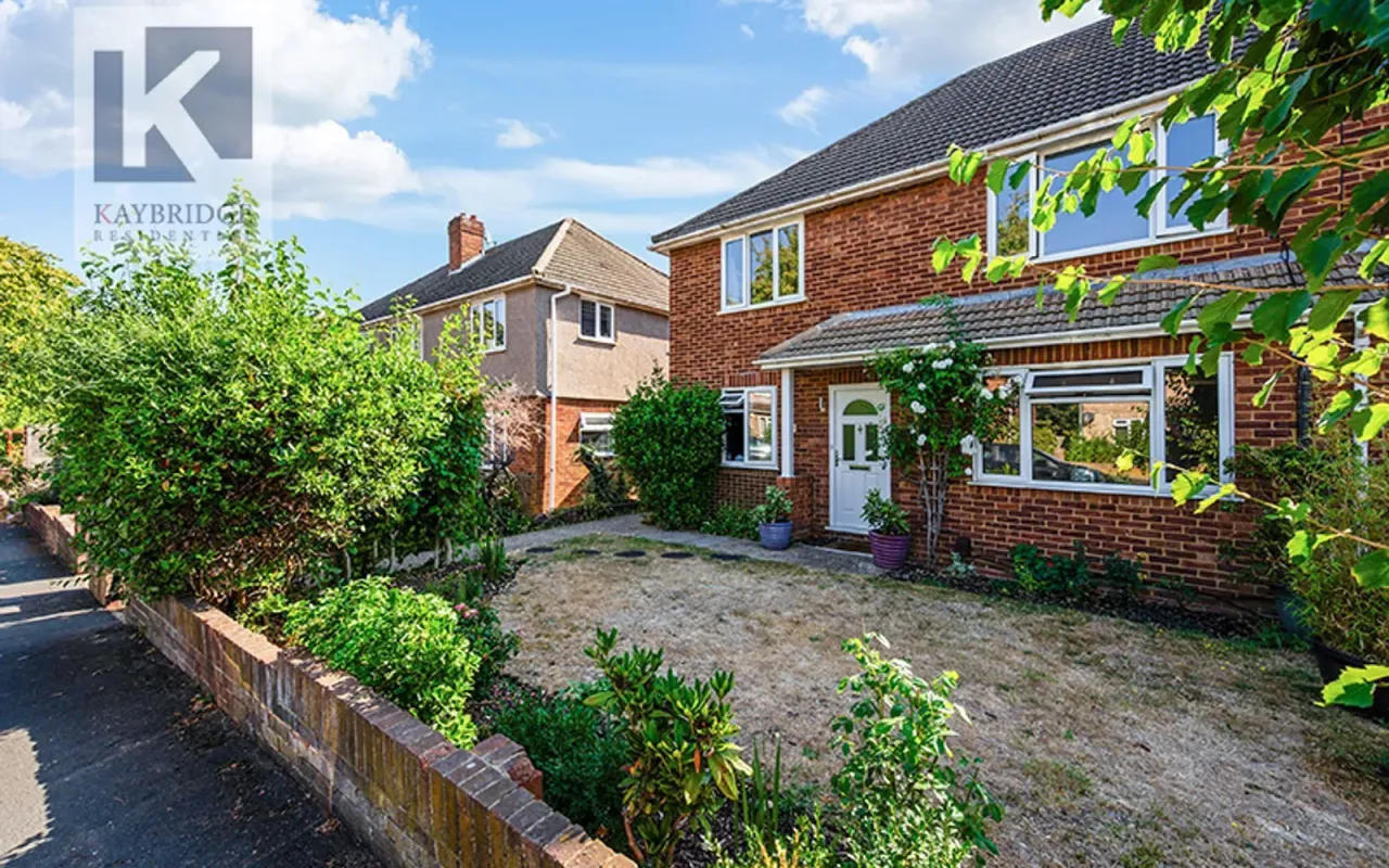 2 bed flat for sale — Ardrossan Gardens, Worcester Park, KT4
