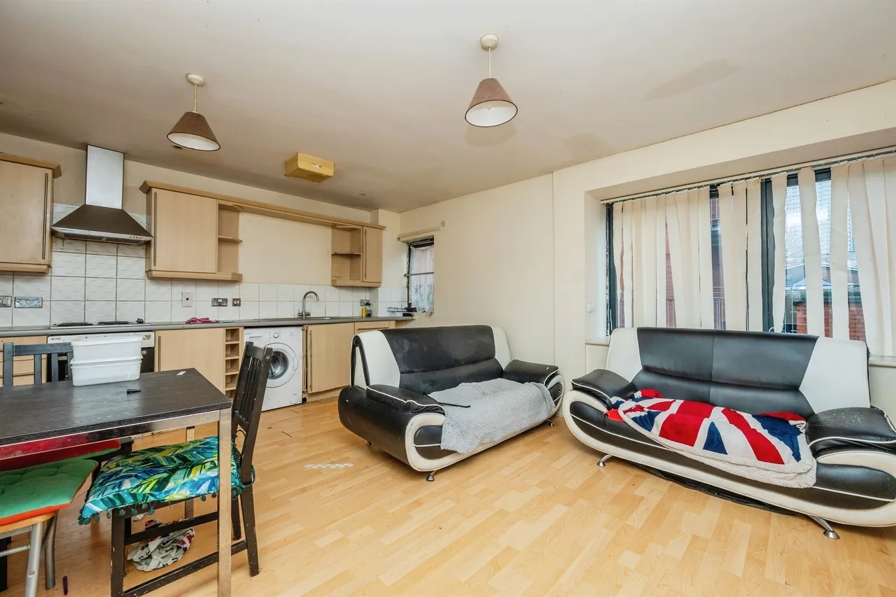 1 bed flat for sale, Rickman Drive, Birmingham, B15