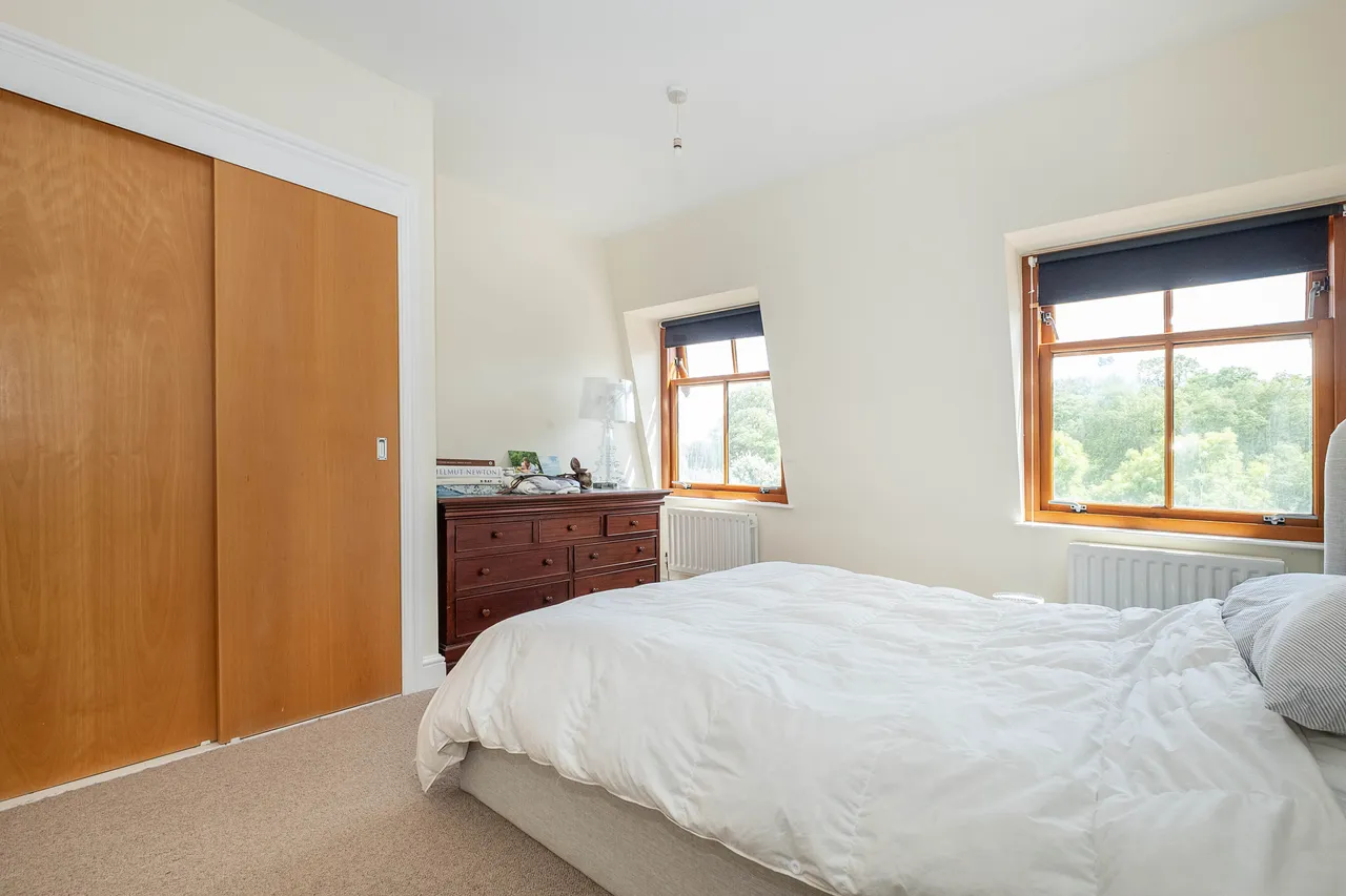 Lower Square, Isleworth, TW7, photo 6