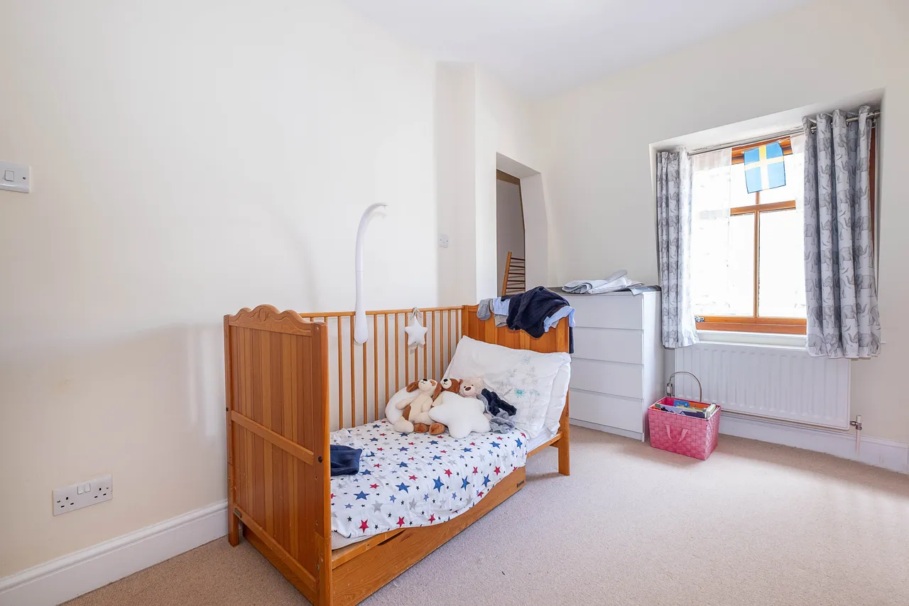 Lower Square, Isleworth, TW7, photo 7