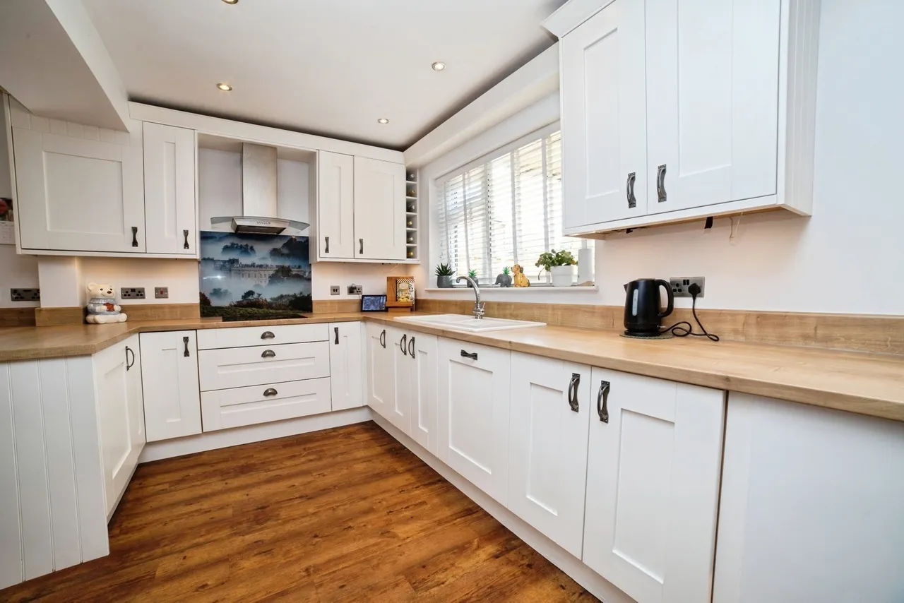 Southwell Road East, Rainworth, Mansfield, Nottinghamshire, NG21, photo 11