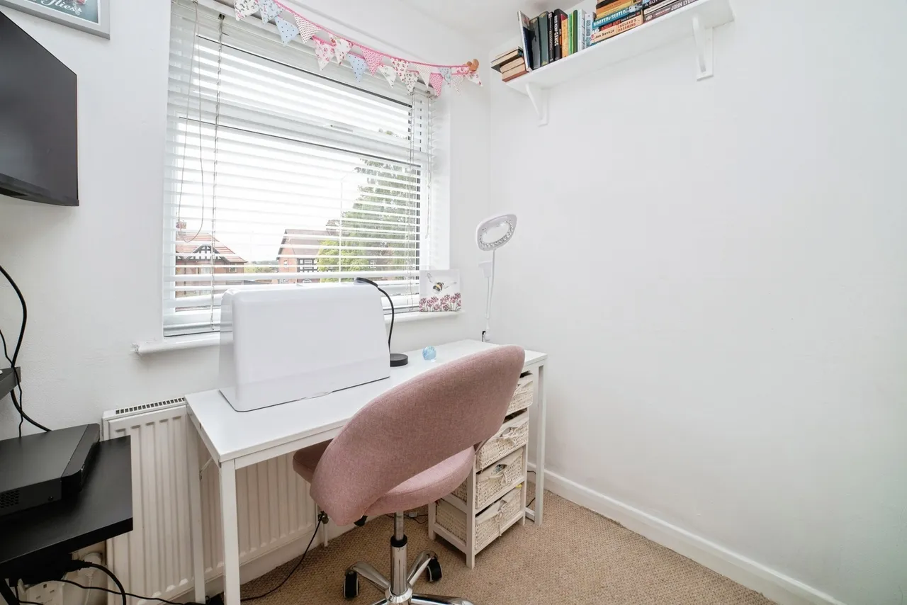 Southwell Road East, Rainworth, Mansfield, Nottinghamshire, NG21, photo 24