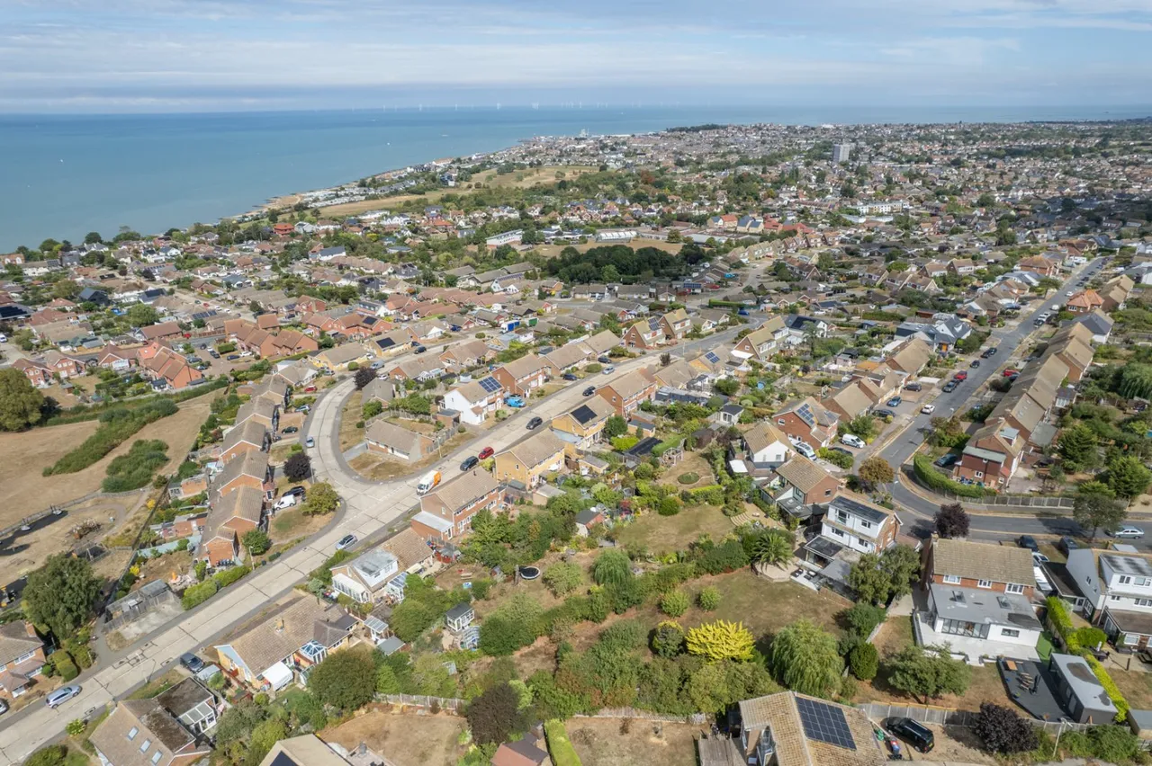 Grimthorpe Avenue, Whitstable, CT5, photo 26