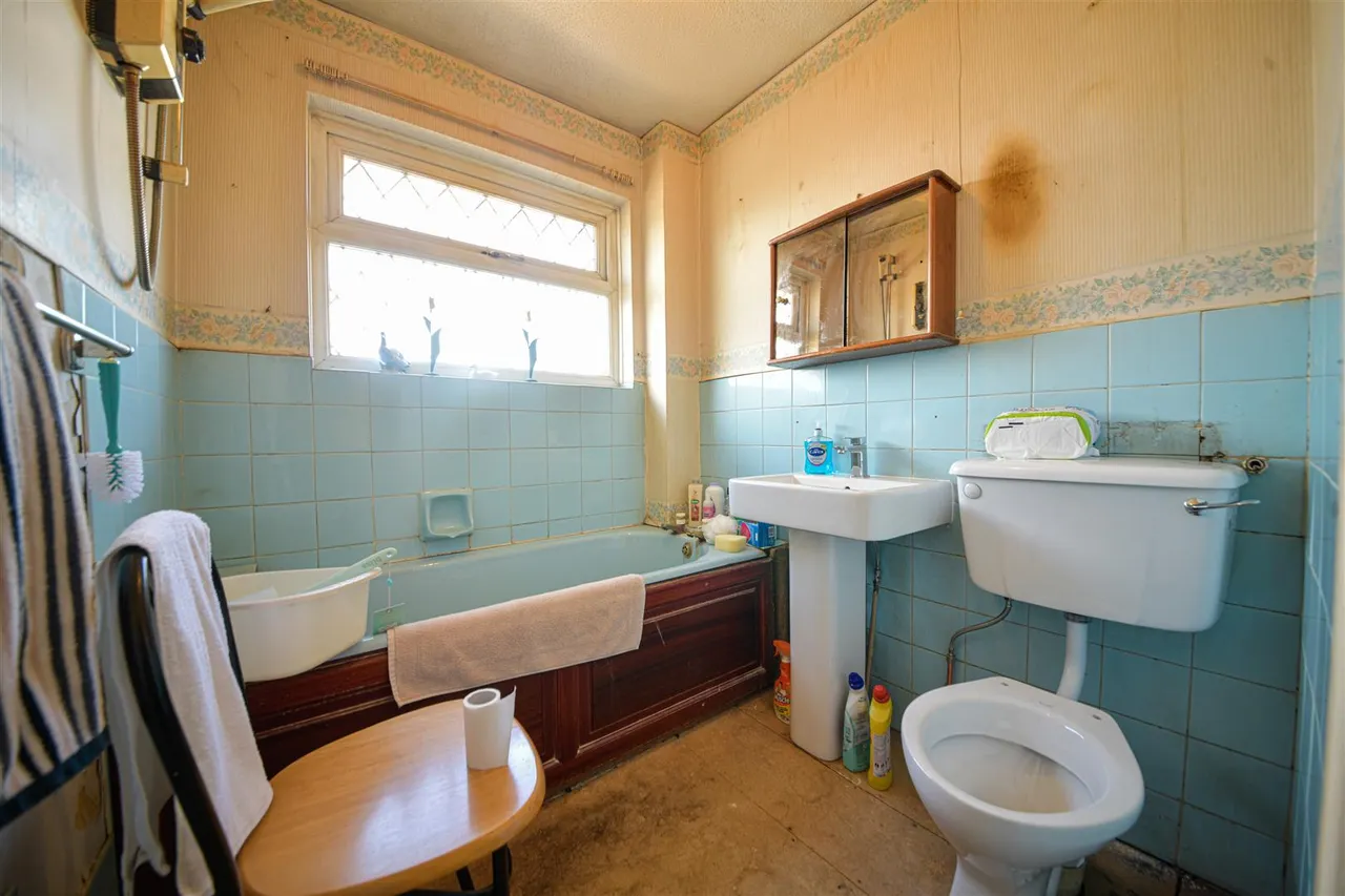 Eastleigh Road, Fair Oak, Eastleigh, SO50 7JW, photo 9
